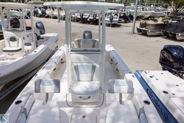 New 2024  powered Robalo Boat for sale